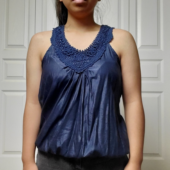 Blue Sleeveless Blouse - Picture 1 of 6